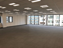 オフィス室内参考画像