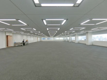 奥行きのあるフロア