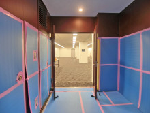 フロア出入り口