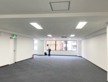 オフィス室内参考画像