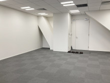 オフィス室内参考画像