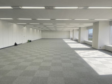 奥行きのある部屋