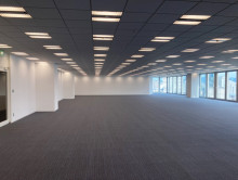 オフィス室内参考画像