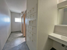 女性用トイレの小物入れ