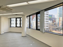 オフィス室内参考画像