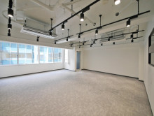 オフィス室内参考画像