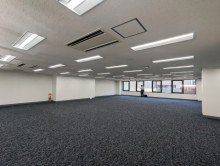 オフィス室内参考画像