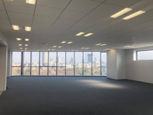 オフィス室内参考画像