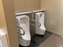 男性用トイレ