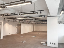 貸室奥側から見た室内