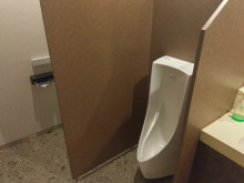 男性用トイレ