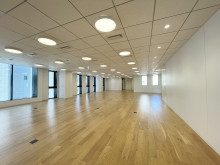 オフィス室内参考画像