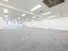 白を基調とした明るい