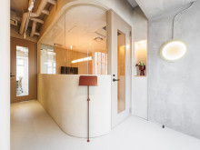 会議室外からの様子