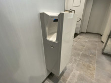 ハンドドライヤー