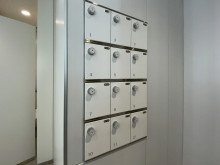 女性用トイレの小物入れ