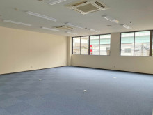 オフィス室内参考画像