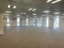 オフィス室内参考画像