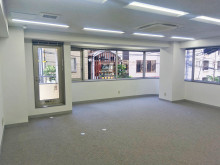 オフィス室内参考画像