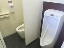 男性用トイレ