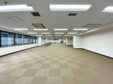 奥から見た室内