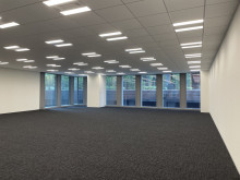 オフィス室内参考画像