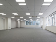 オフィス室内参考画像