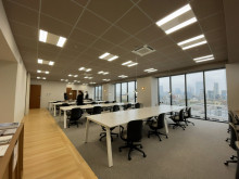 内装家具付きの室内