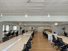 奥側から見た室内