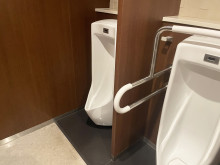 男性用トイレ