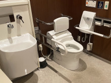 バリアフリートイレ