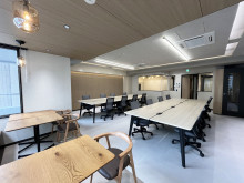 奥側から見た室内