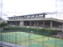 テニスコートも見下ろせます