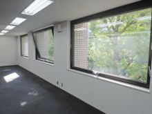 興信ビルの部屋の雰囲気.2