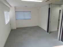 ベンハウス本社ビルの部屋の雰囲気.1