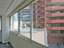 横浜東口ビルの部屋の雰囲気.2