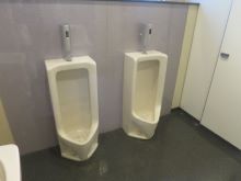 男性用トイレ