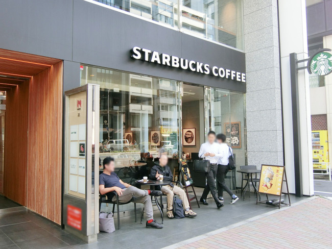 1階のスターバックスコーヒー 渋谷2丁目店