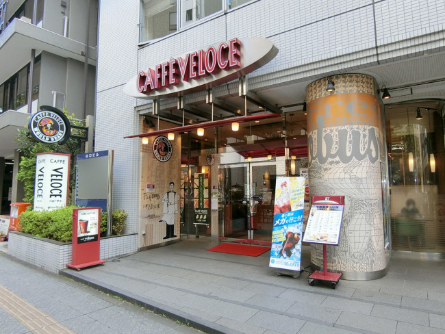1階のカフェ･ベローチェ 仙台一番町一丁目店