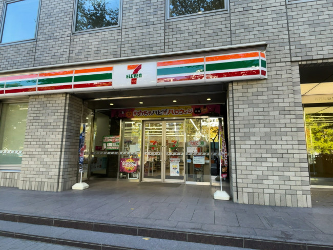 1階のセブンイレブン 札幌大通西7丁目店