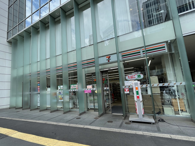 1階のセブンイレブン渋谷南平台町店