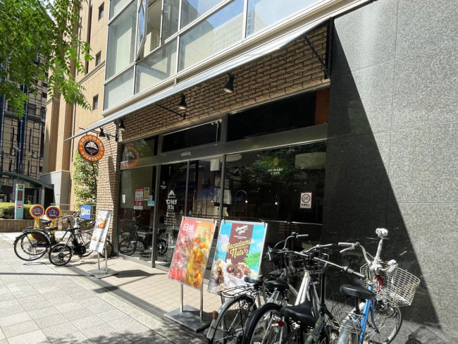1階のサンマルクカフェ 大阪安土町店