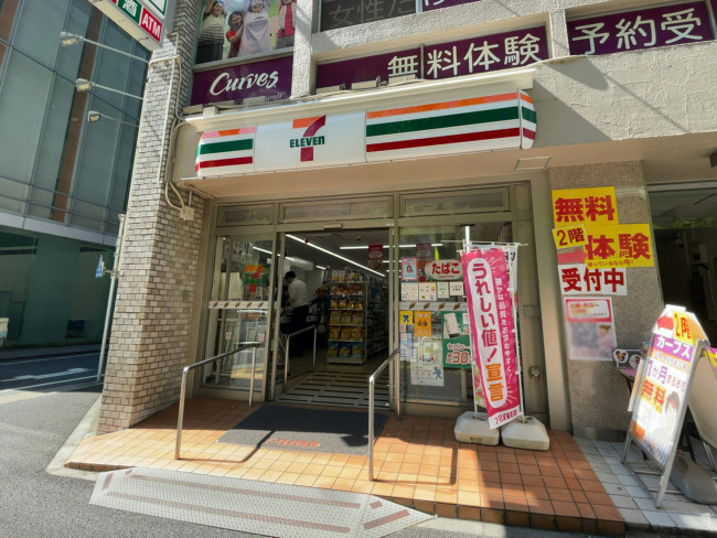 1階のセブンイレブン 品川南大井6丁目店