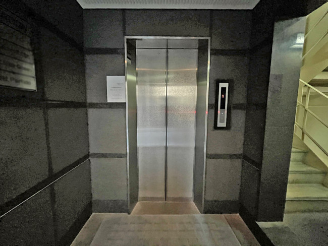 エレベーター（1基）