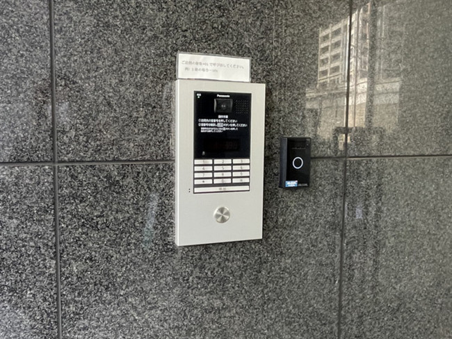 インターホン