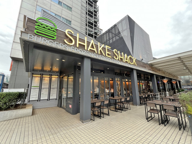 1階の飲食店
