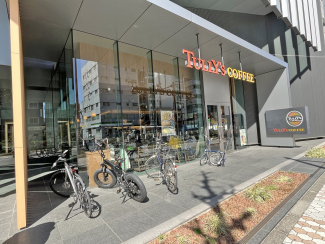 1階のタリーズコーヒー目黒東口店
