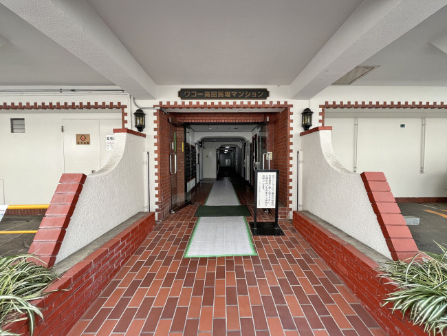 建物出入口