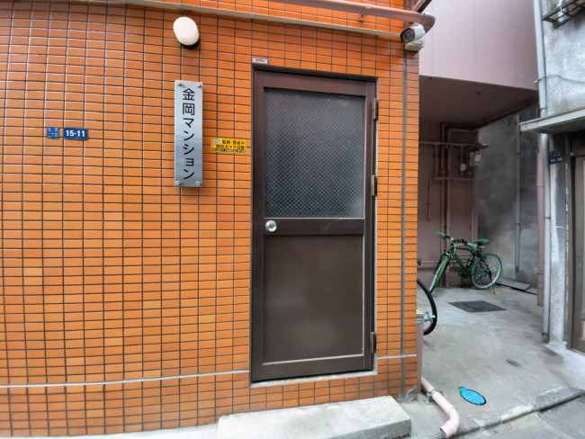 物件出入口