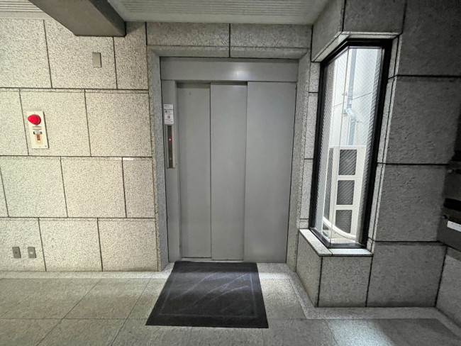 エレベーター(1基)